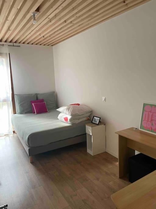 Prego , Cosy Flat Next To Disneylandparis Apartment